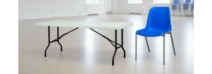 Tables et chaises de collectivités