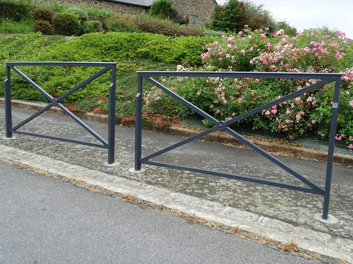 Barrière traditionnelle Croix de Saint-André 1,64 m, vue complémentaire du modèle simple