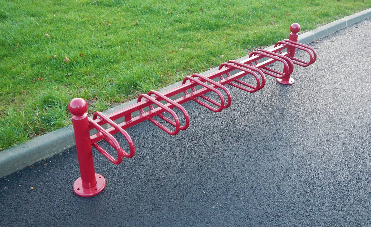 Vue d'ensemble du support vélos 6 places tête boule avec arceaux Ø 22