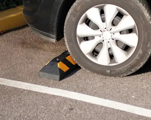 Butée de parking caoutchouc - France Collectivités
