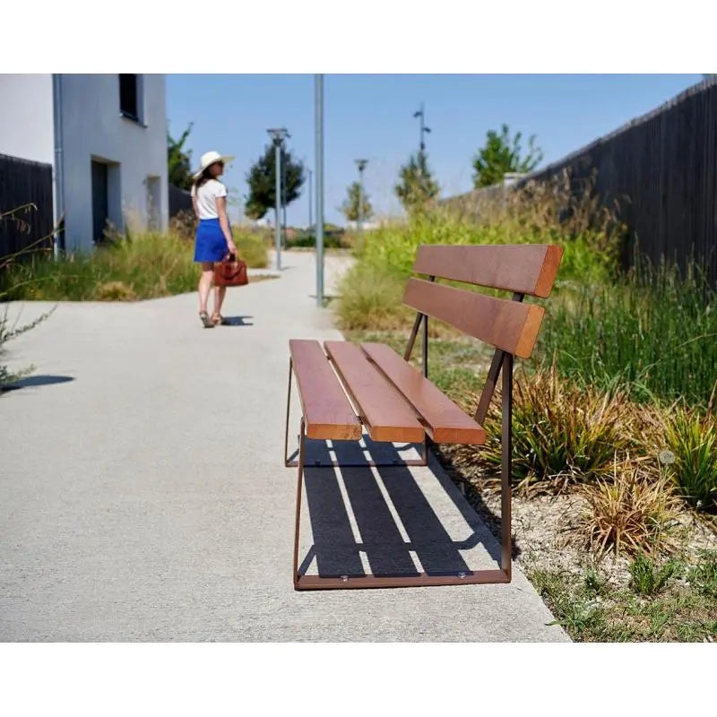 Banc Riga extérieur en bois et métal pour parcs et collectivités