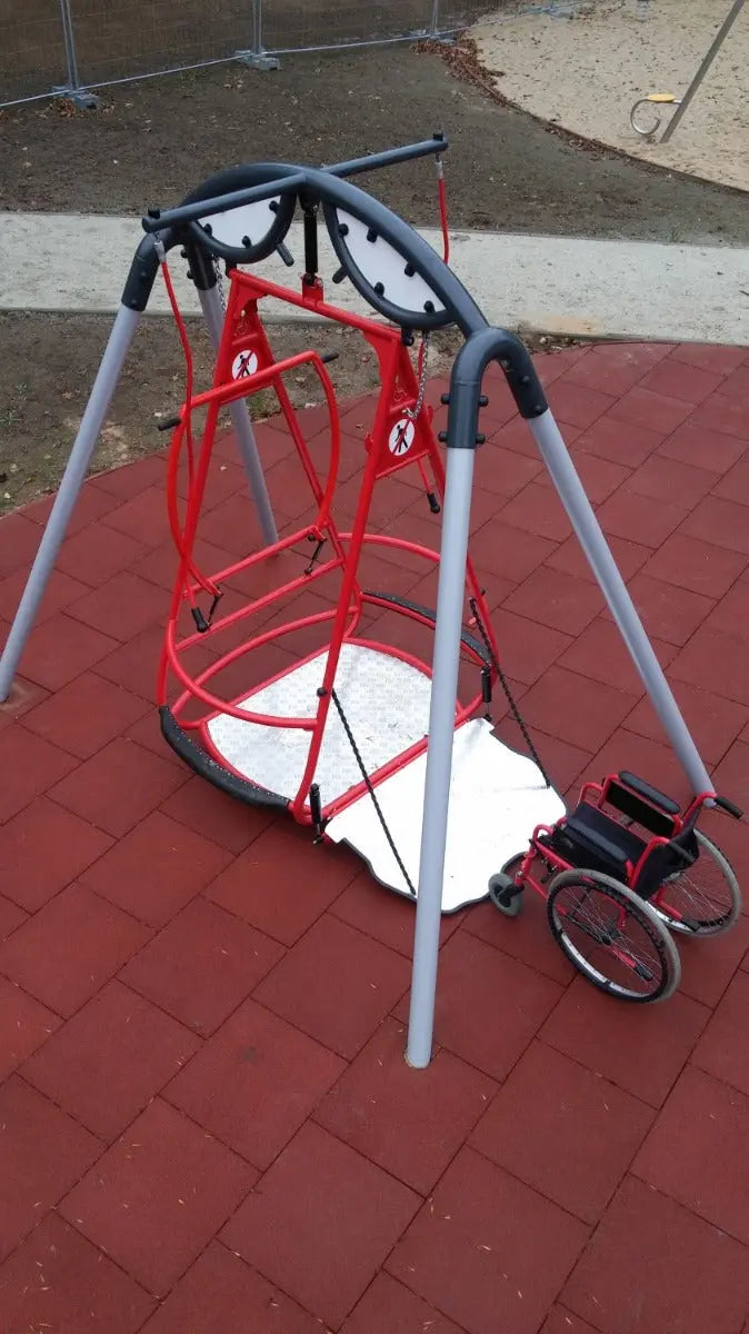 Balançoire PMR Saturn france collectivités