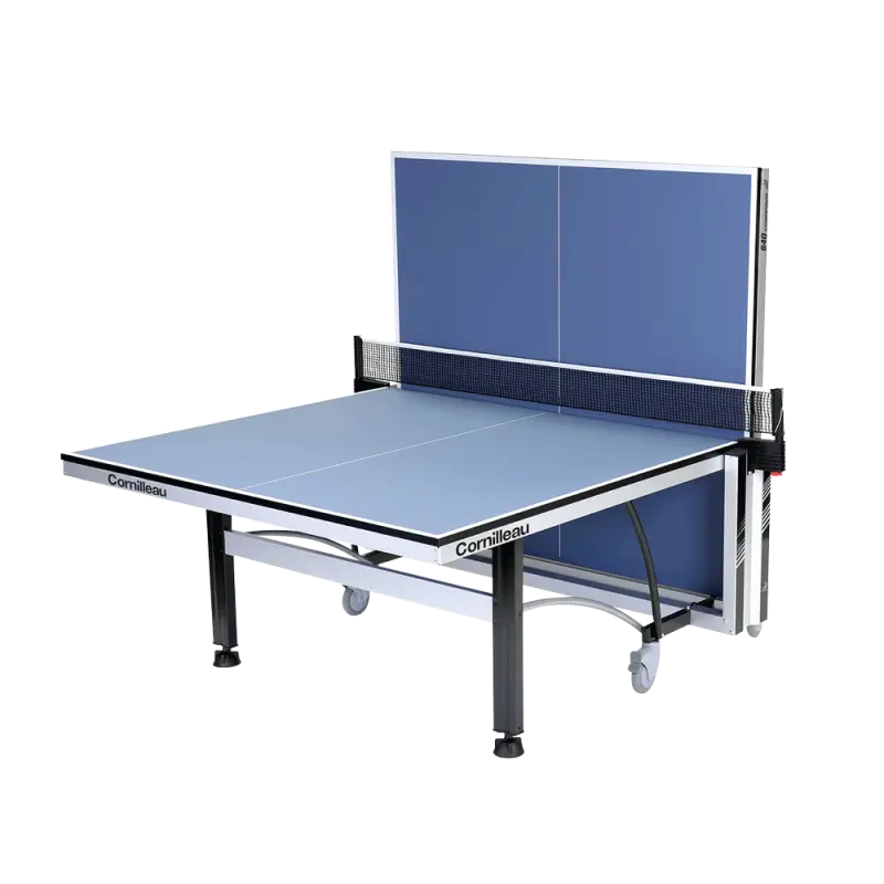 Autre vue de la Cornilleau 640 ITTF, table de compétition pliante