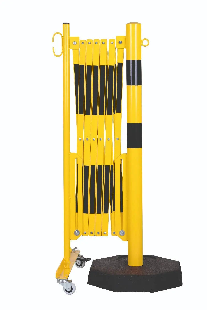 barrière extensible jaune-noir 3,6m avec poteau Ø60mm sur socle - France Collectivités