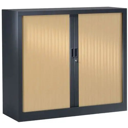 Armoire basse à rideaux bois 100 x 100 cm, corps anthracite RAL 7016 et rideaux chêne clair