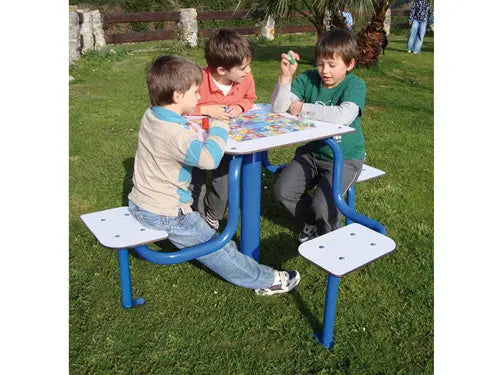Table de jeux de société extérieure pour espace public