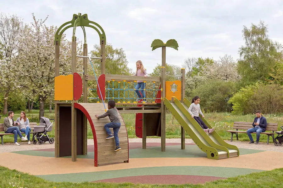 Aire de jeux Caraïbes installée dans un square