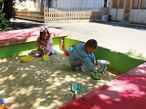 Bac à sable collectif 4 x 2 m pour parc public