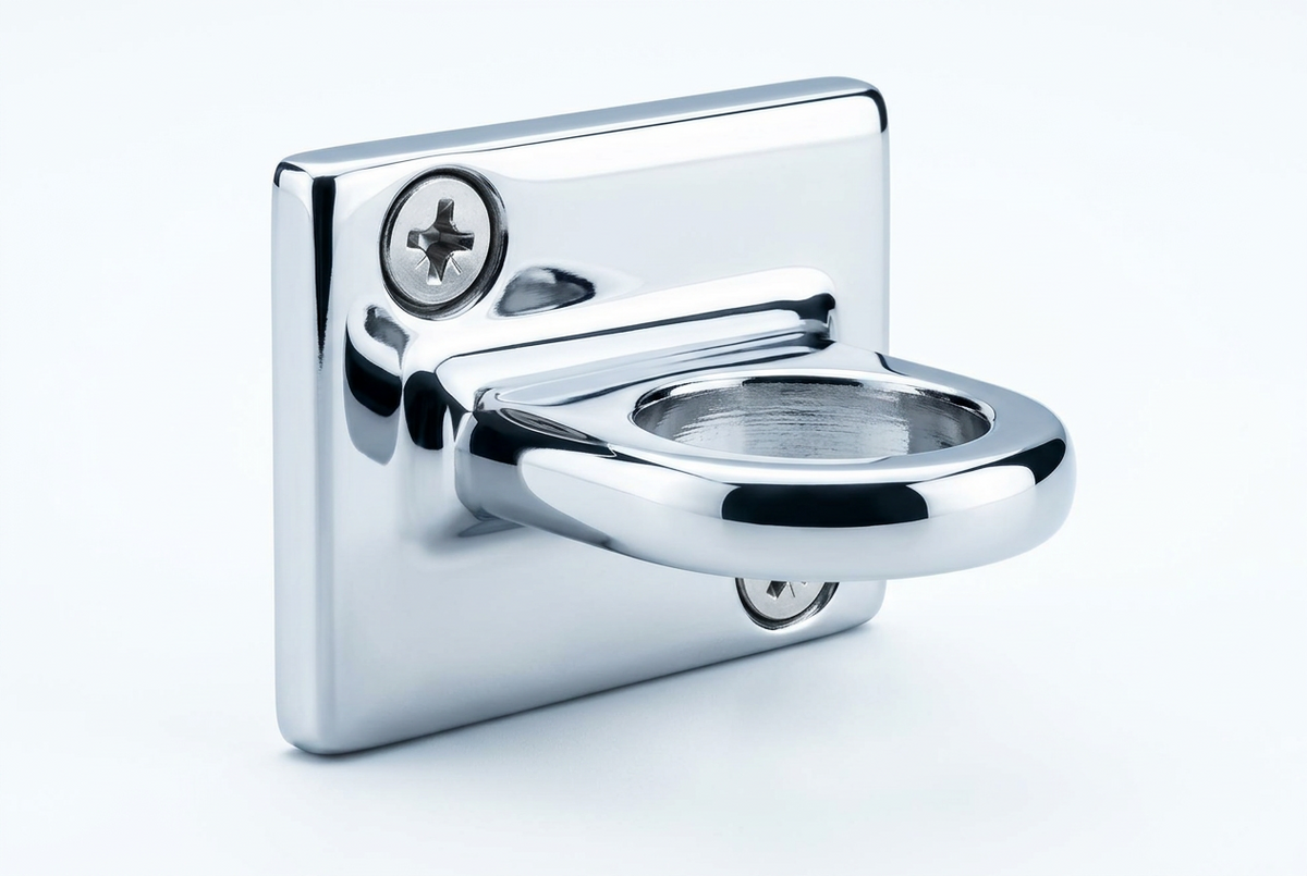 Anneau de fixation murale en inox brillant pour accrocher le mousqueton d'un cordon