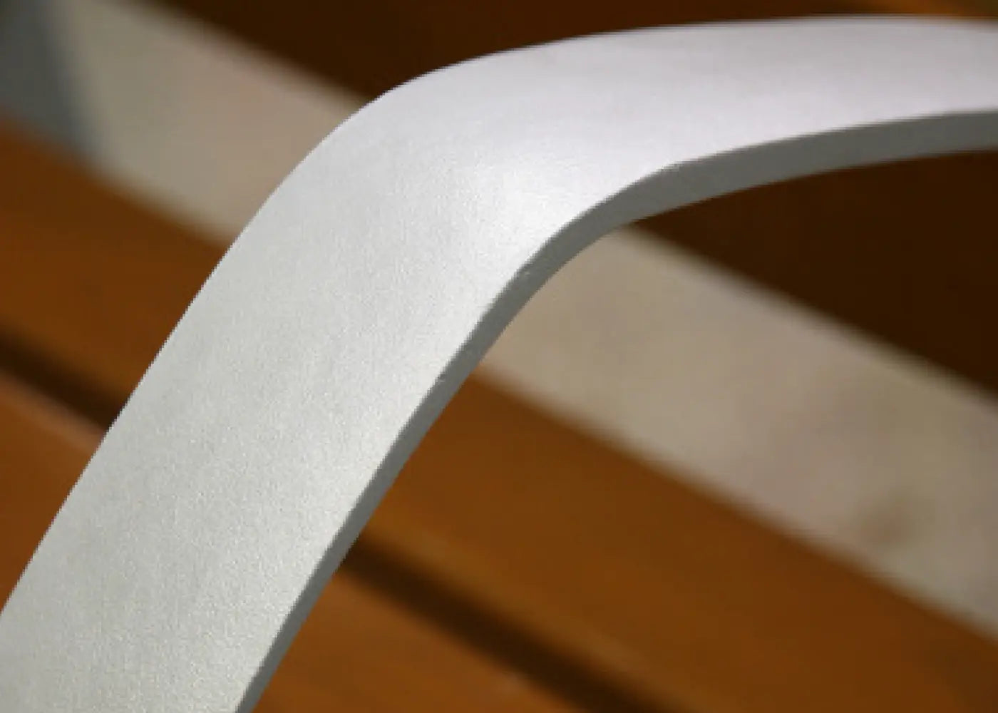 Banc en bois Neobarcino
