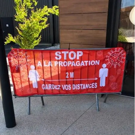 banderole message de sécurité - cache barrière de police