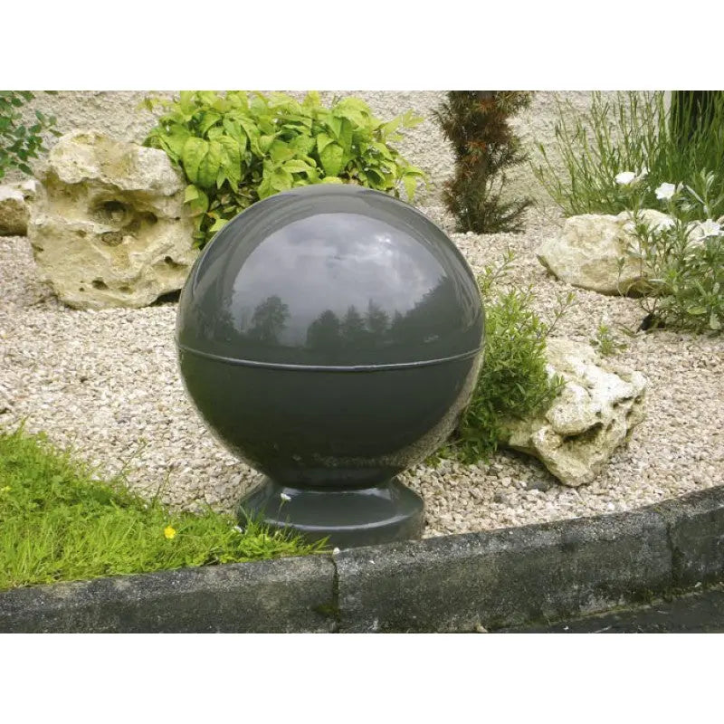 Borne Globe en acier pour sécurisation des espaces publics et circulation piétonne