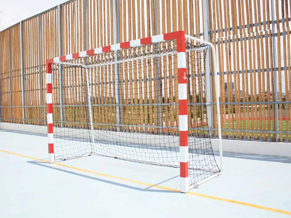 Buts de handball monobloc à sceller 3 × 2 m acier galvanisé, standard ou premium