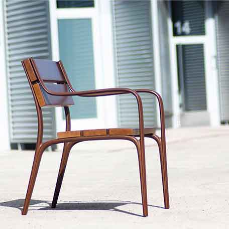 Chaise en bois et fonte Citizen
