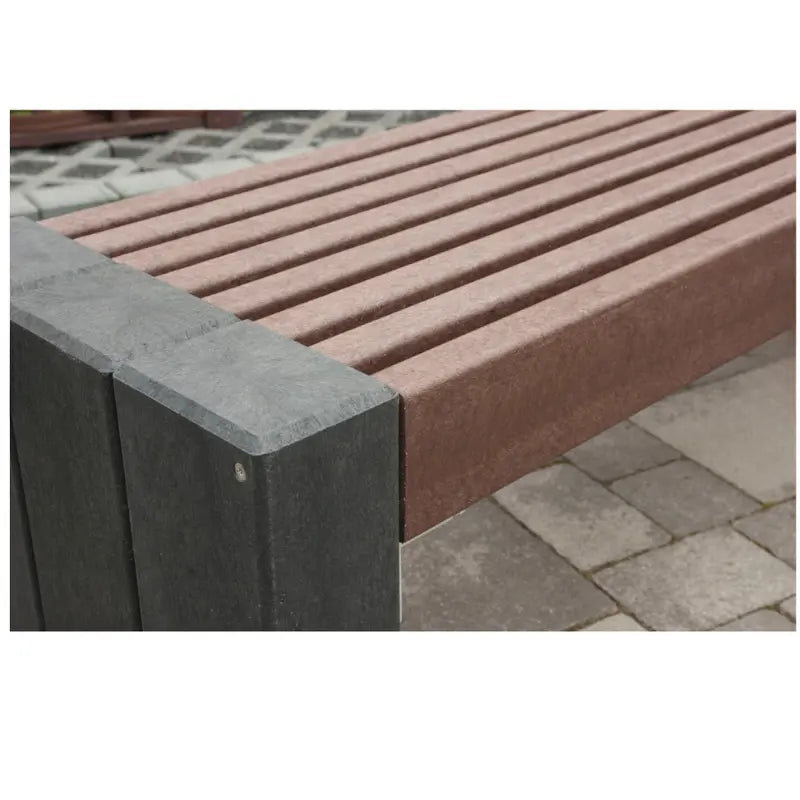 Banquette en plastique recyclé High Line