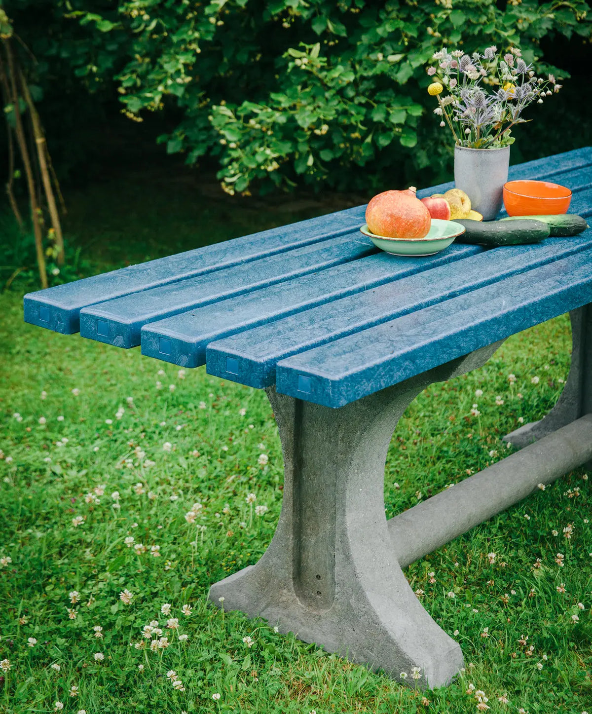 Table Tivoli en plastique recyclé, autre vue d'installation – France Collectivités