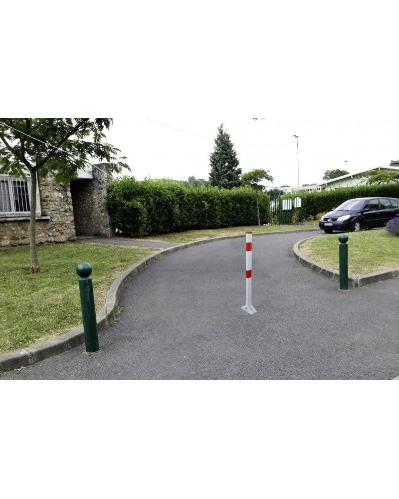 Poteau de parking rabattable - France Collectivités