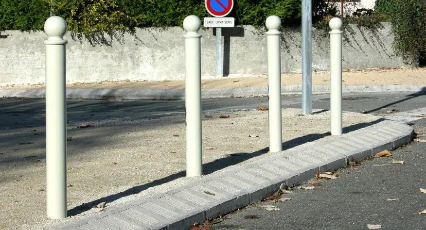 Potelet Bilboquet 110 cm - France Collectivités