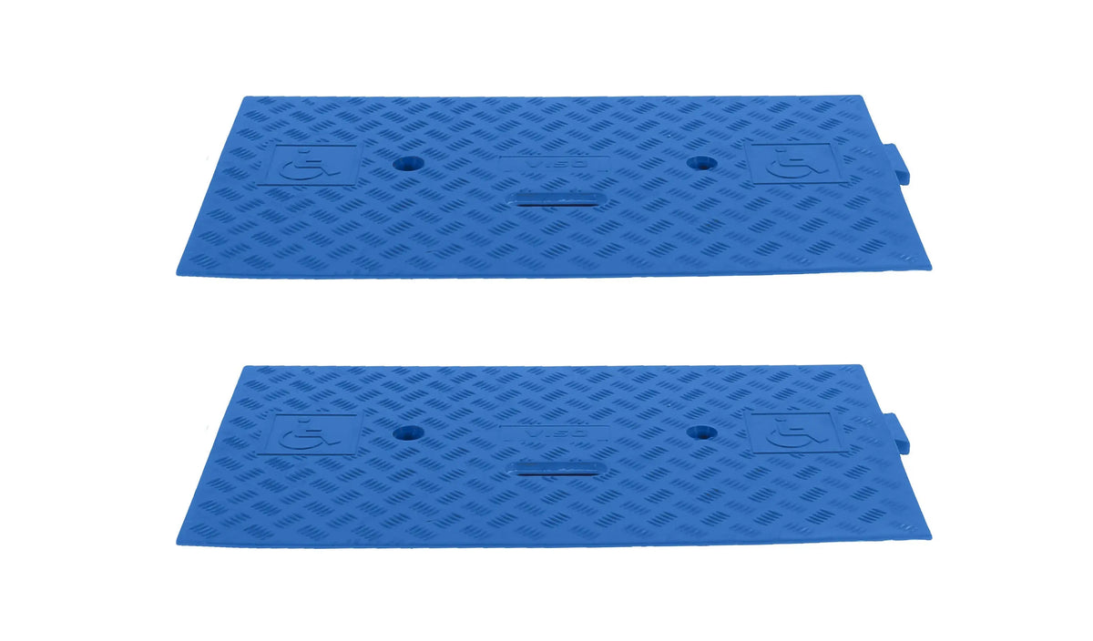 Rampes d'accès PMR en caoutchouc pour passe-câbles 3 canaux 58 × 52 mm