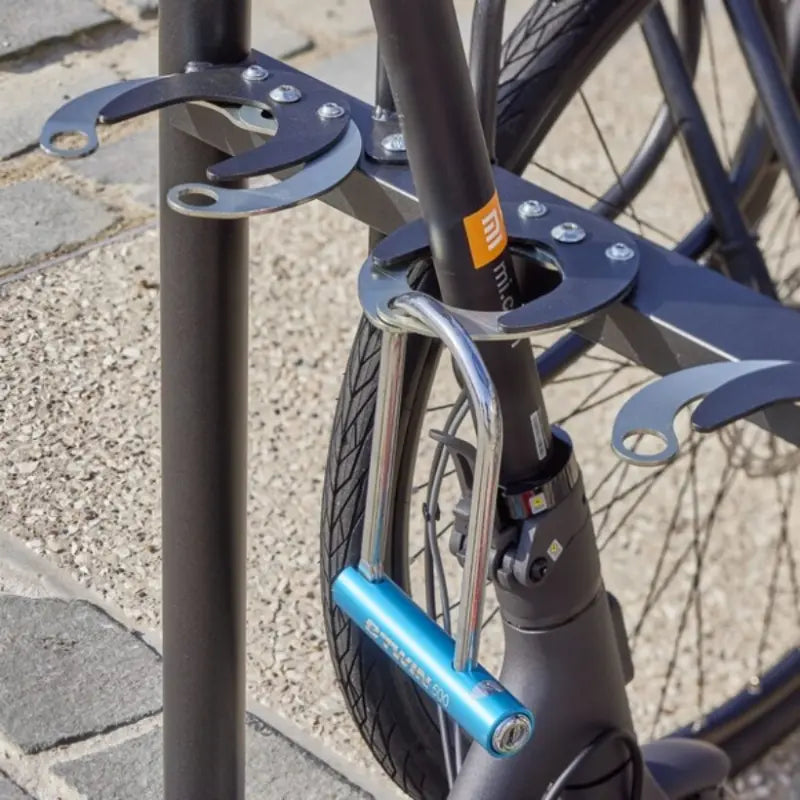 Range 6 trottinettes et 3 vélos Mottez - France Collectivités
