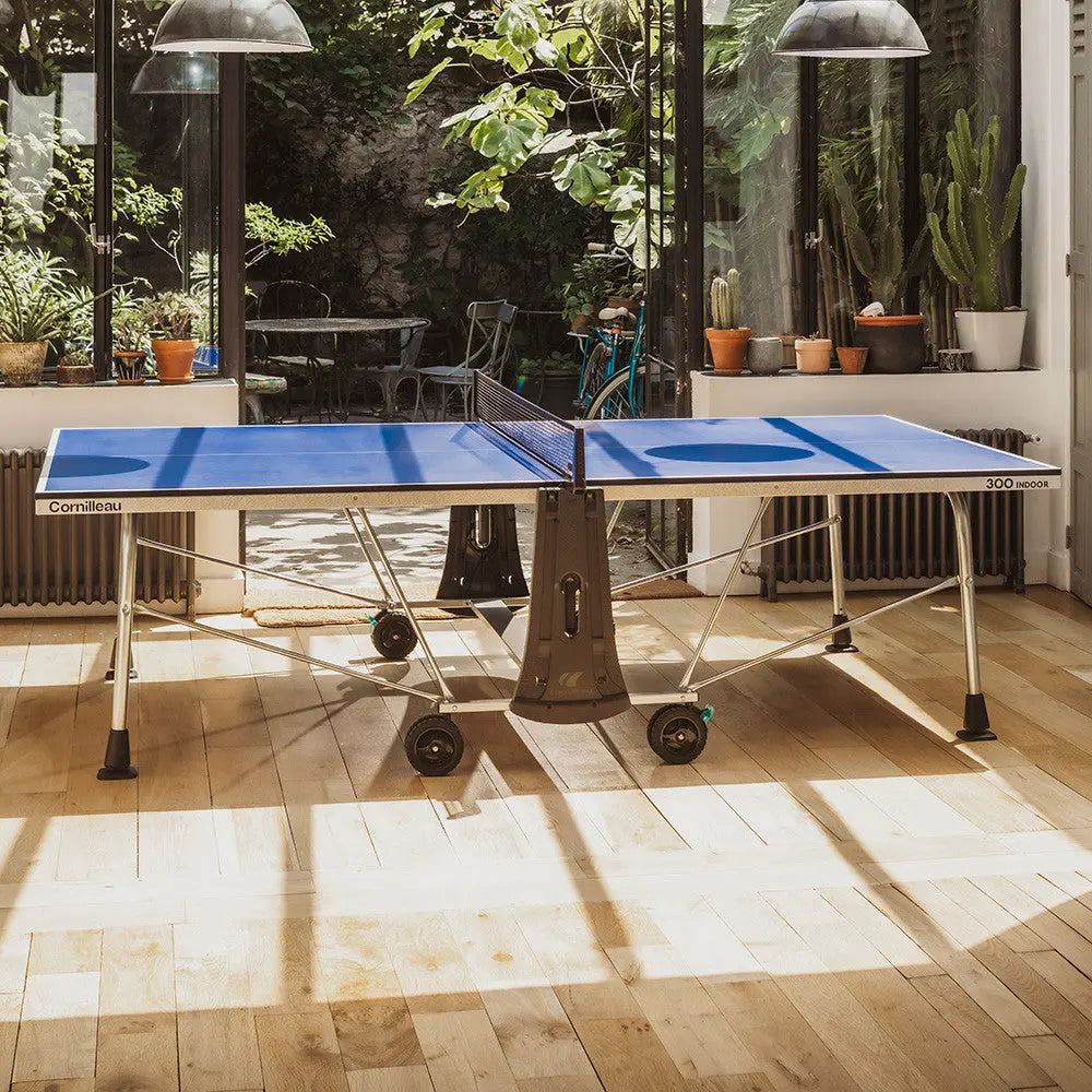 Table de tennis de table Cornilleau 300 Indoor, plateau 18 mm