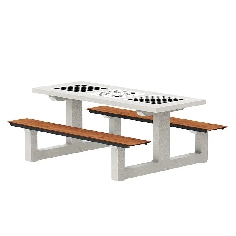 Table multi-jeux Piony 6 places en béton blanc sablé, assises compact pin tyrol