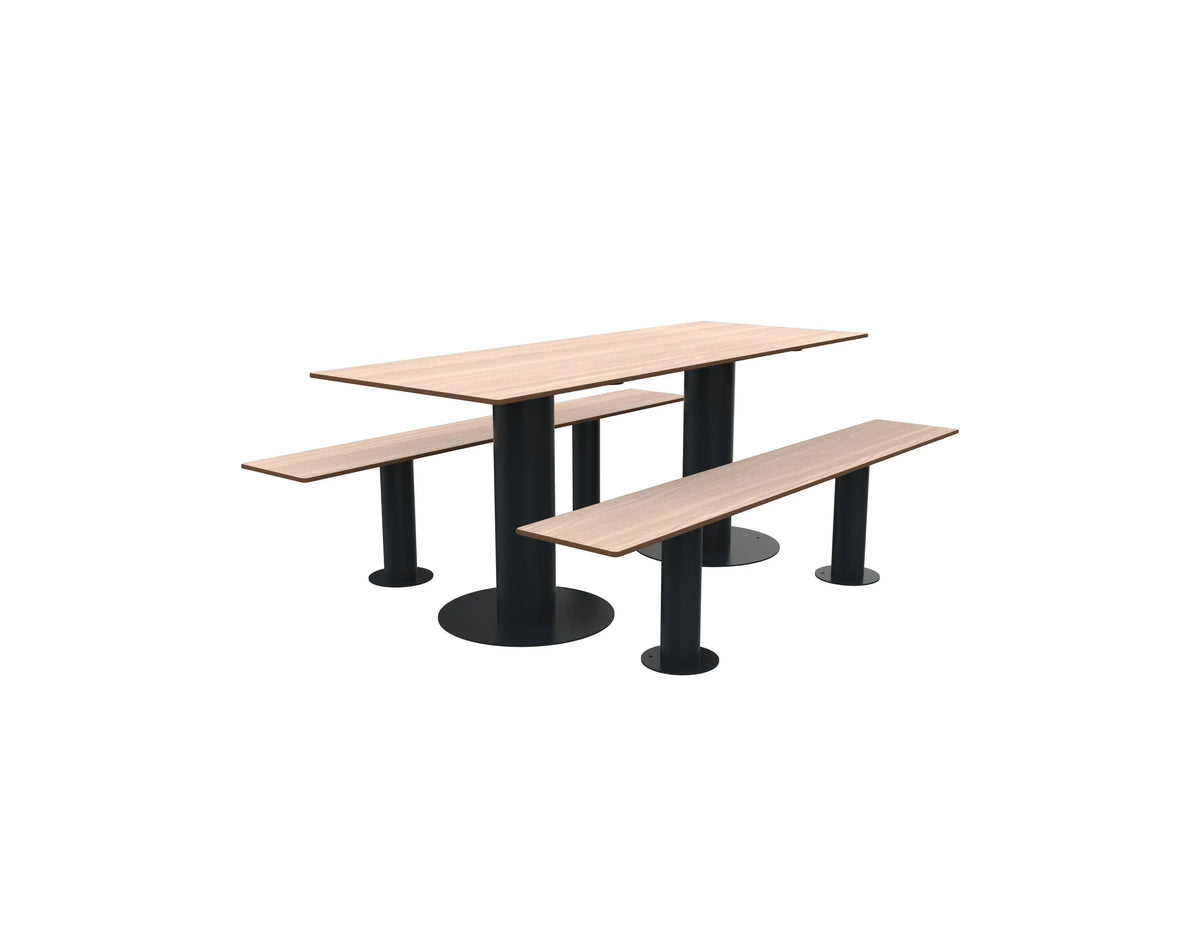 Table Moka 8 places 1,80 m et deux bancs séparés en compact chêne clair