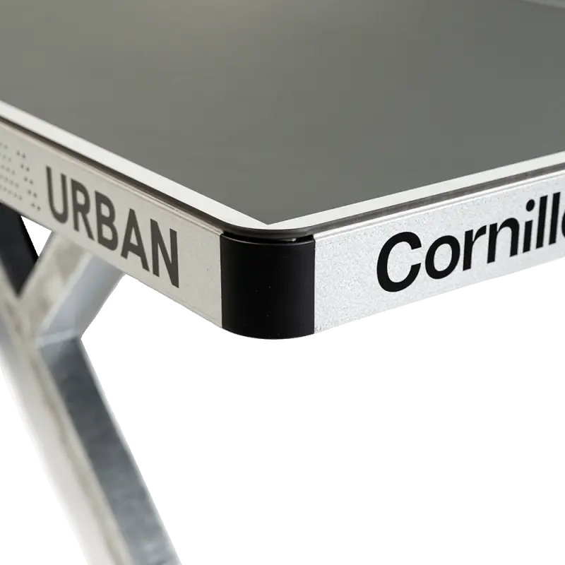 Table Urban Cornilleau conforme EN 15312 pour l'accès libre